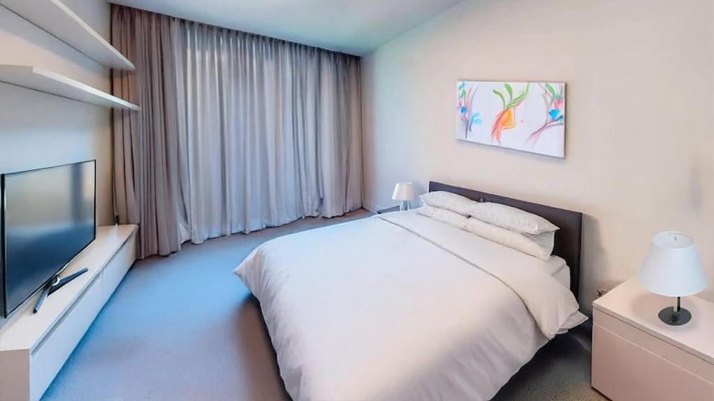 Realty Company Luxury Apartment Rom