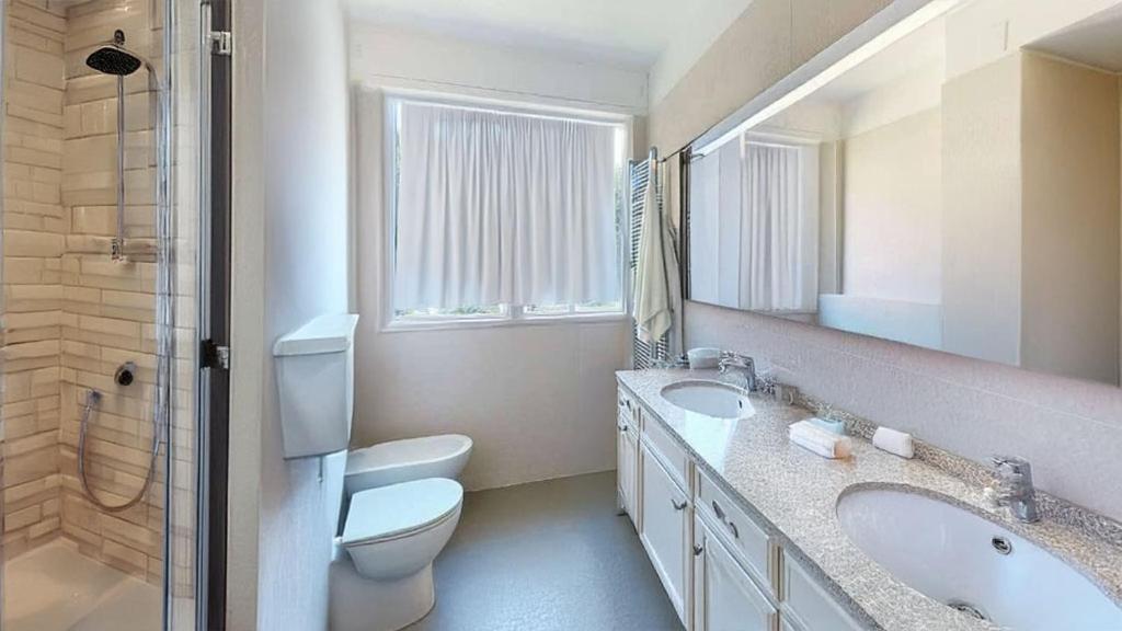 Realty Company Luxury Apartment Rom